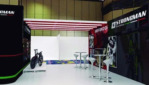 Stand construido en recinto ferial
